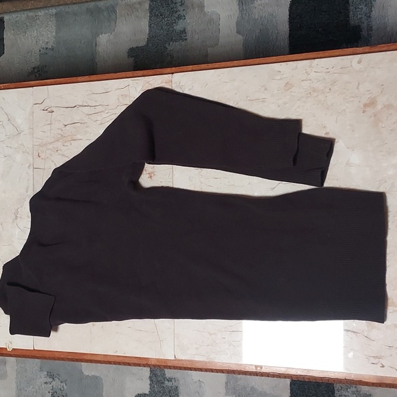 Max Studio- Size M, Fold down neck turtleneck sweater. - Picture 3 of 6